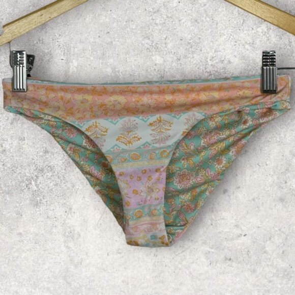 NEW Billabong Layered With Love Reversible Bikini Bottoms Size 14 Floral Swim - Picture 2 of 12